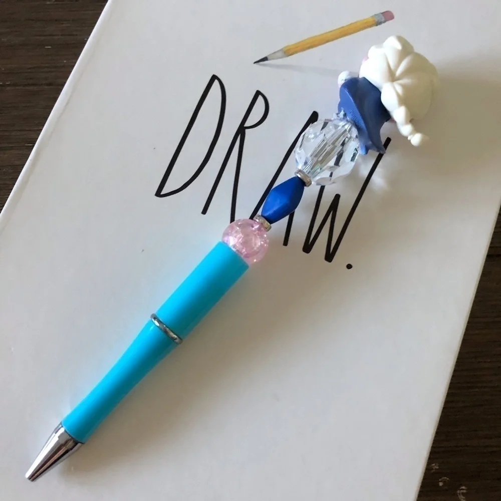 Disney Doorables: Frozen: Elisa handmade beaded pen